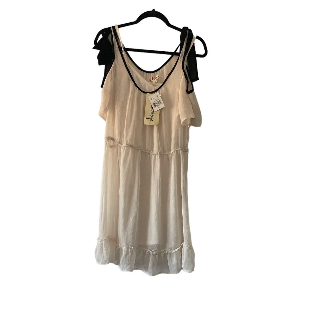 Olsenboye off white summer dress trimed in black